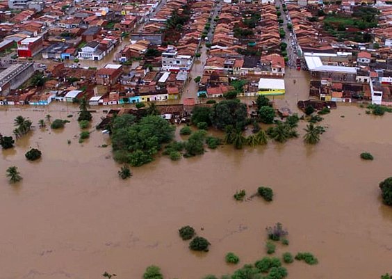 巴西暴雨已致146死,暴雨还引发了哪些灾害?