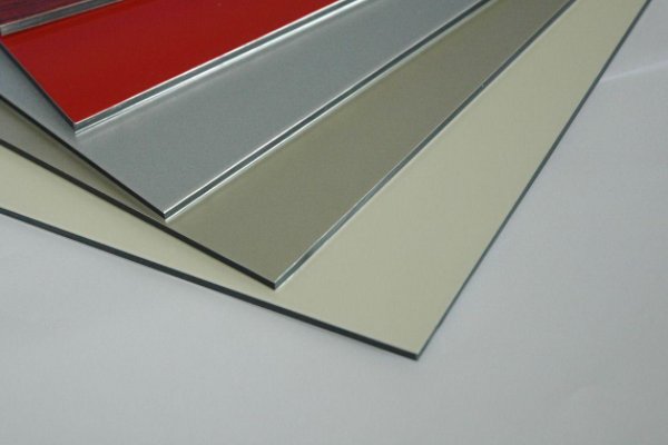 铝塑板多少钱一平方？