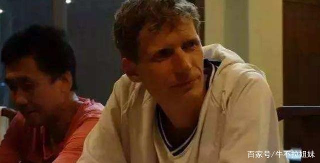 德国小伙在山区支教10年，拒绝“感动中国”评选，如今怎样？