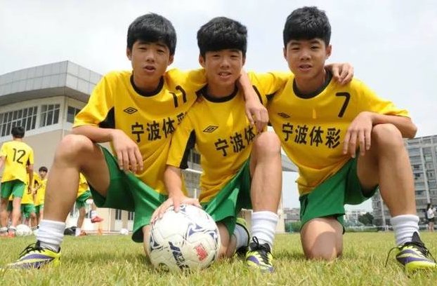 奥运会足球队员年龄限制