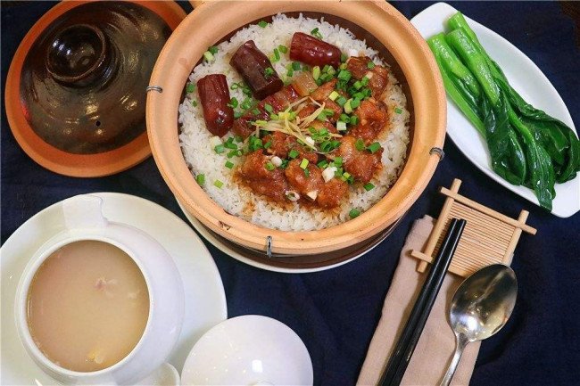 粤语吃大茶饭是什么意思