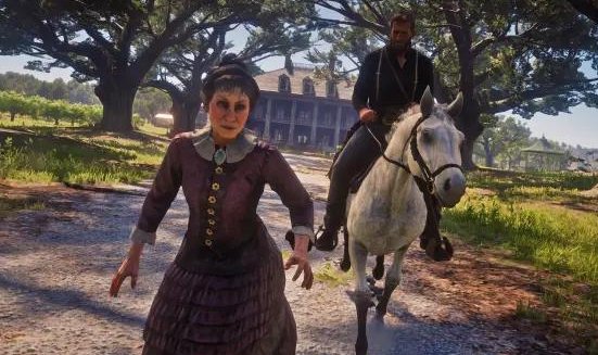 荒野大镖客2老太太的家怎么找到啊？