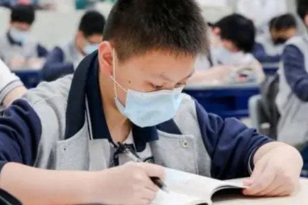 过秦论原文拼音