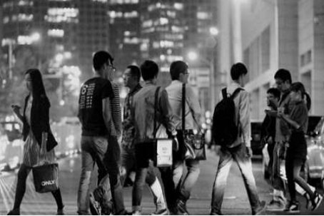 形容人很多很拥挤的句子