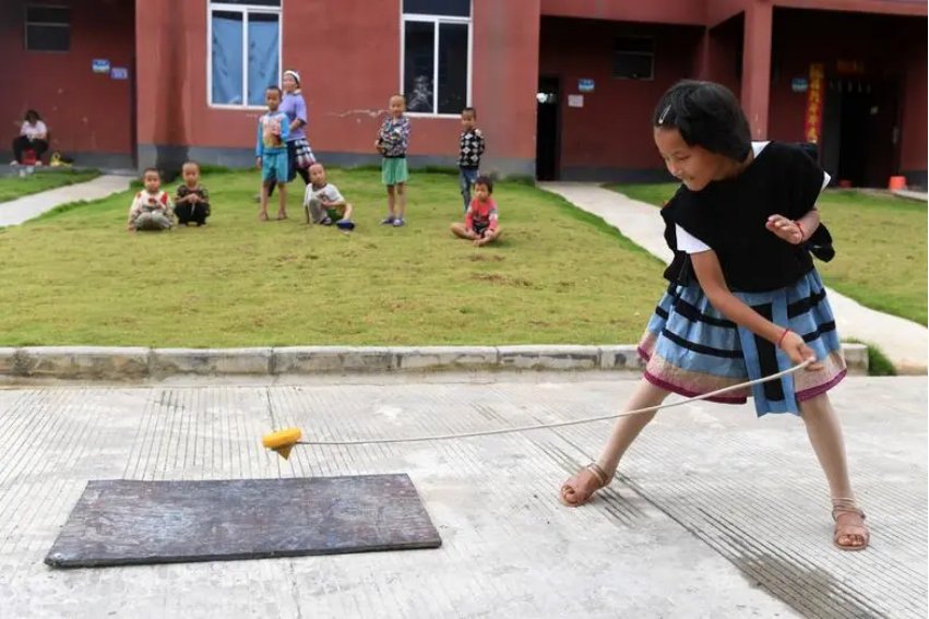 陀螺与少年好句