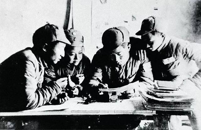 101岁传奇老人辛冠洁去世，他的一生是如何度过的？