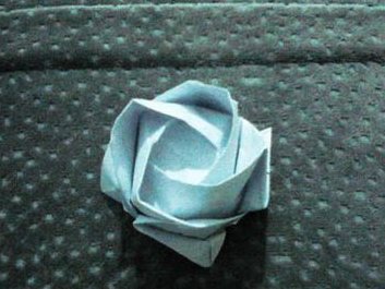 扫墓的白花怎么做折纸