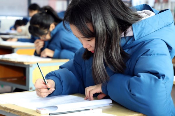 请问四川高考招生办公室的电话是多少