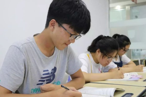 高一要学几门课程？