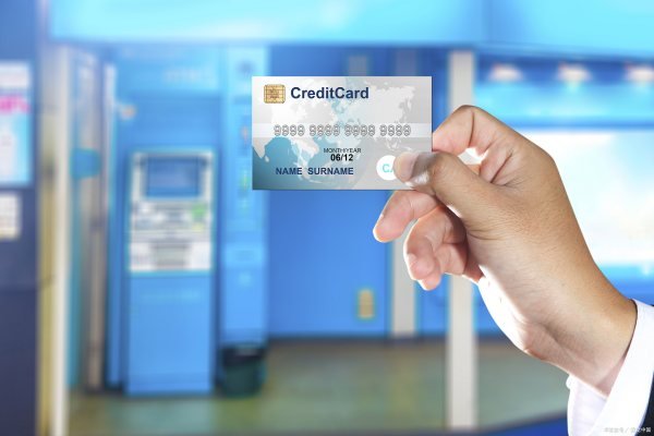 如何在网上续签港澳通行证？