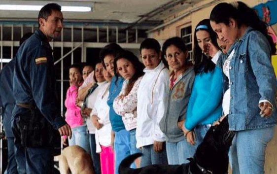 印度女人犯法后，为什么会被关进男子监狱？