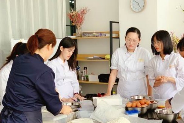 深圳西点烘焙专业学校排行榜
