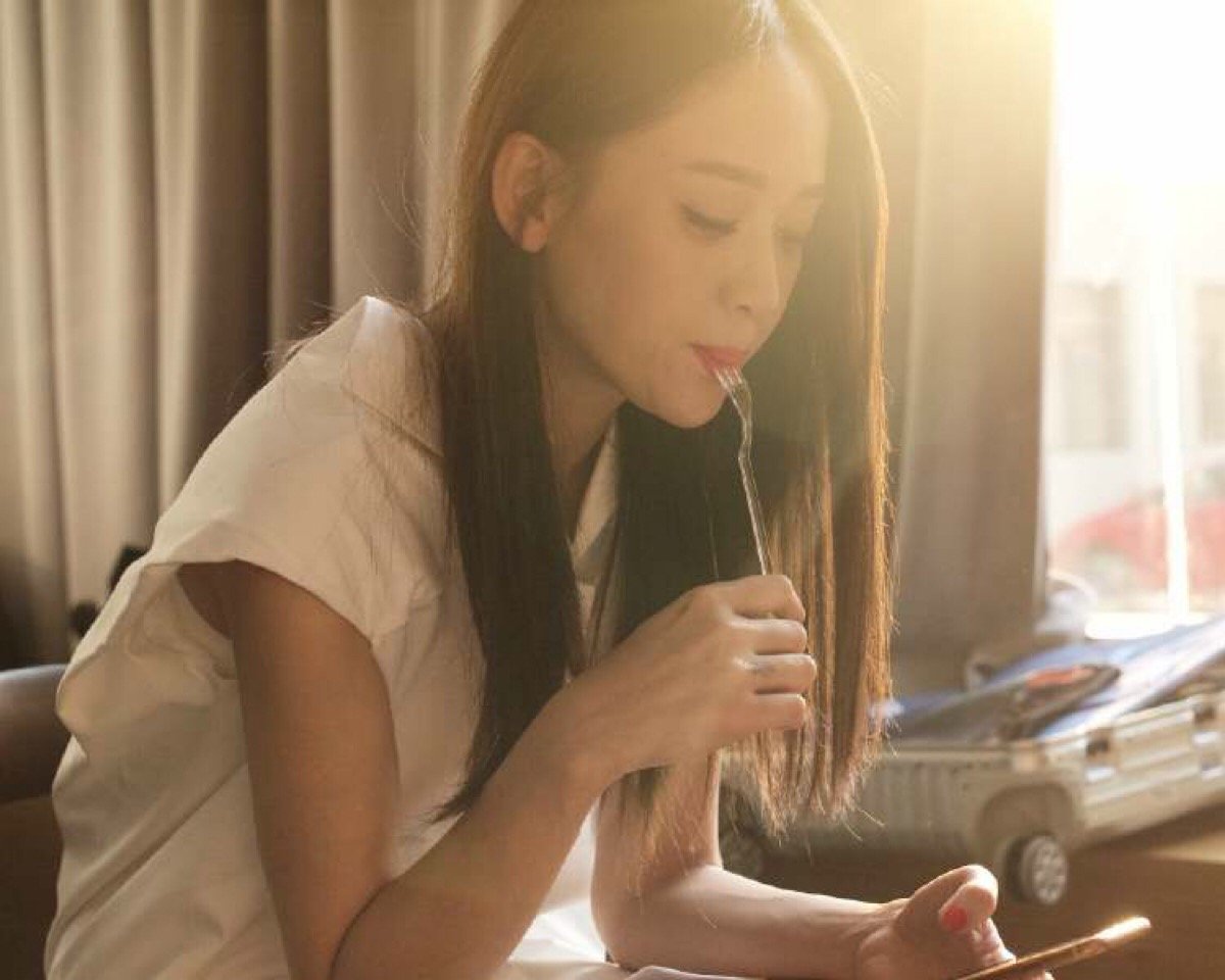 有句歌词这样 向前走不回头，眼泪不停向后流。一直走不回头，希望你会找到我，但是.这什么歌啊？