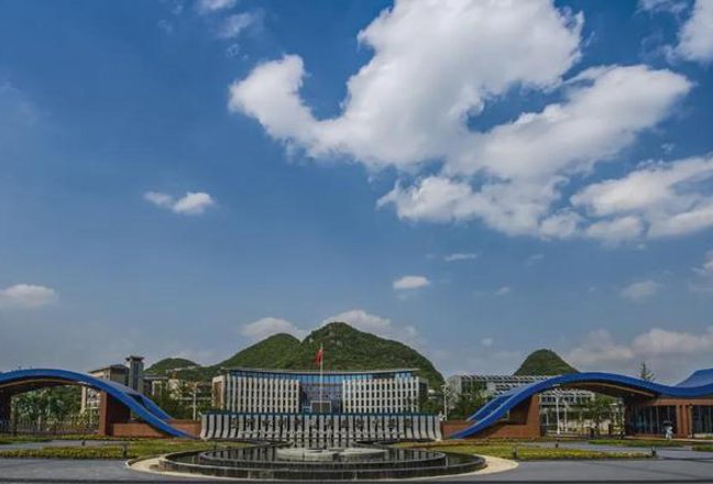 贵州职业技术学校分数线