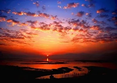 北京现绝美朝霞,天空“秒变”油画画板,这种现象是如何形成的?