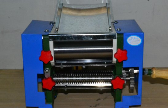 家用电动压面条机多少钱一台