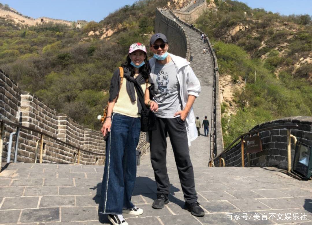 朱铁和妻子一见钟情，婚姻生活过得如何？