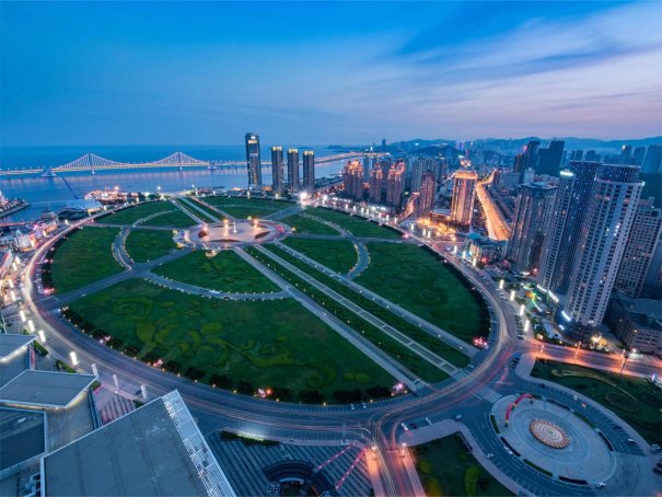 中国最大的城市广场正确答案