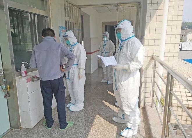 唐山女子阳性后煮葱姜水，没忍住却变成了涮肉，她是如何回应此事的？