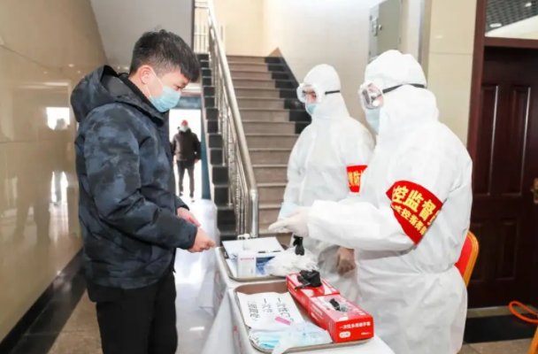 上海近日感染者数量为何居高不下？到底是哪里出现了问题？
