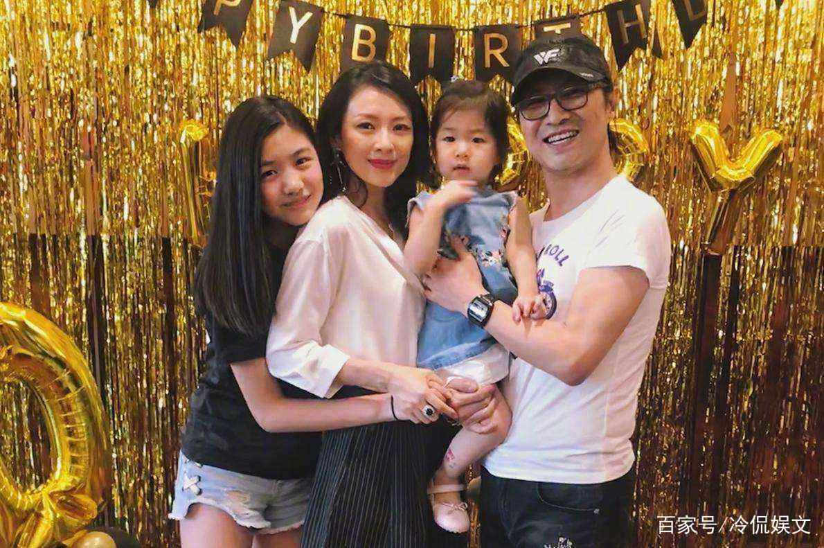 章子怡为儿子庆两岁生日，亲手做长寿面，汪峰在做什么？