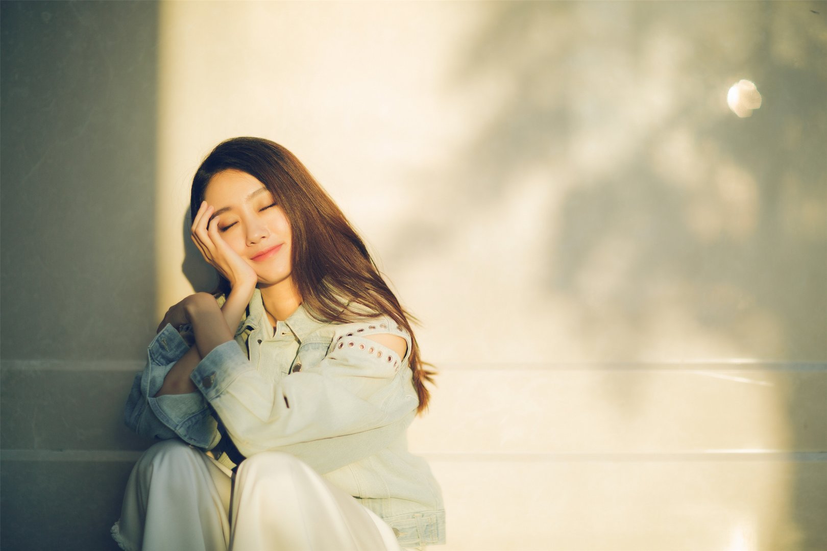 被嘲笑、被骂哭，隐忍9年，张小斐是怎样赢得粉丝保护的？