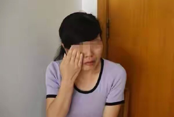 江苏一女生昏倒送医院抢救，为啥抢救一半被拉到了殡仪馆？