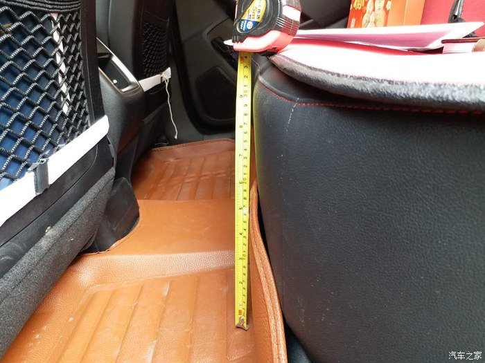 用尺寸来说一下爱车长安CS55内部事实空间