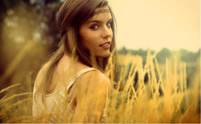 容光焕发拼音怎么读