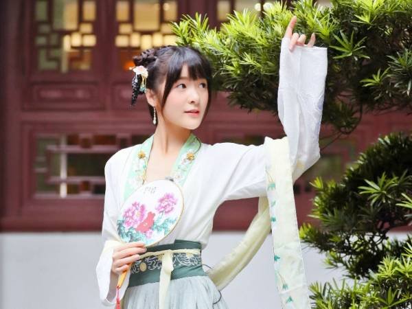 品牌汉服订单已排到了2020年，汉服为什么都很贵？