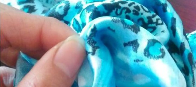 方巾怎么打玫瑰花