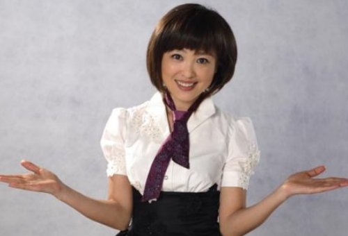 小时姐姐多大了？