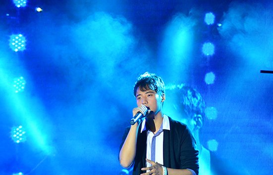 金牌音乐综艺节目《歌手》为何口碑倒塌？