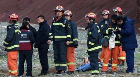 甘肃马拉松遇难者女儿通过视频认出父亲,遇难者的女儿发布了哪五点质疑?