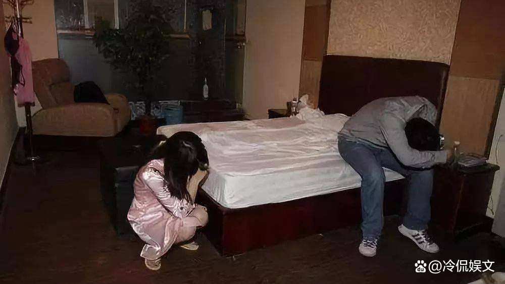 男子撞见女邻居出轨，拍下视频要挟与其一周发生5次关系，结局咋样？