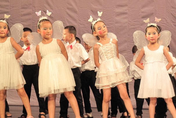 小学六一比较简单的节目