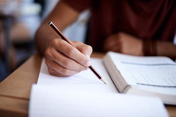 2023年专四考试流程