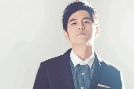 没有地球太阳还是会绕,没有理由我也能自己走~是哪首歌的歌词?