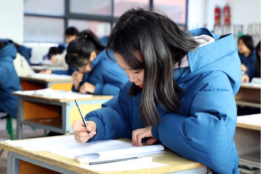 近三年征集志愿二本学校名单