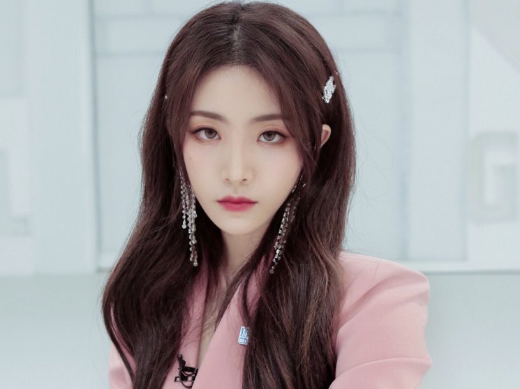 喻言复出无望，连续缺席综艺录制商务也被拒，究竟是谁在打压她？