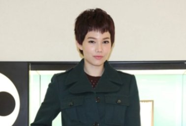 逆局 女记者谁演的