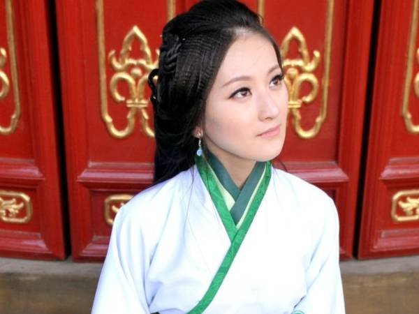 品牌汉服订单已排到了2020年，汉服为什么都很贵？