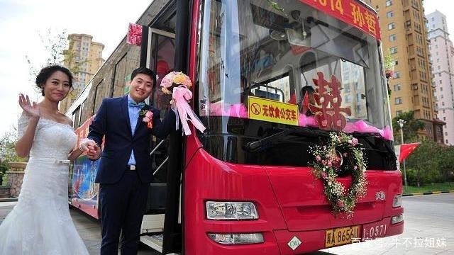 结婚当天新娘要8千8下车费，男子硬拽出婚车，这婚还能结吗？