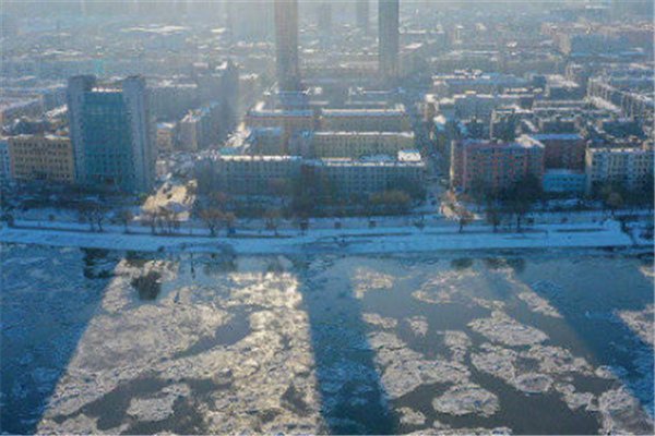 关于东北大哥卖雪给南方人这件事，你有何看法？