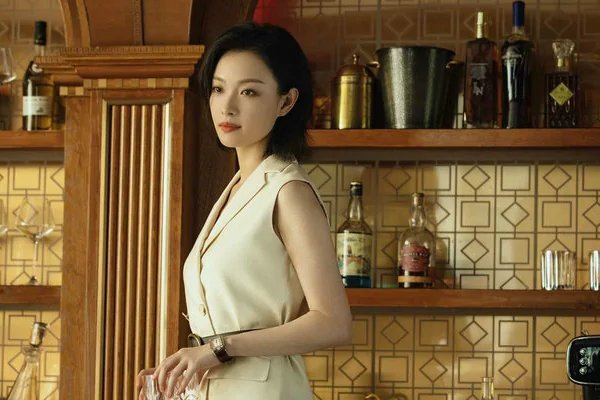 消失的她的主演