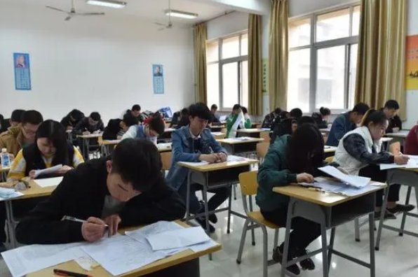 2023单招学校及分数线