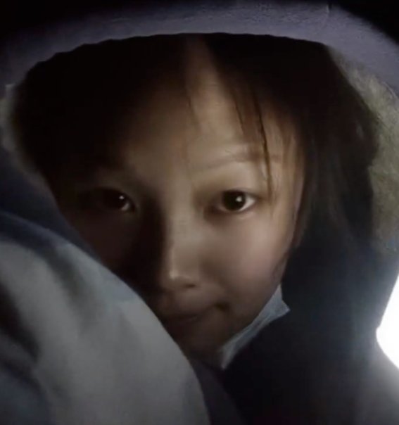 女子变阳后开启荒野隔离，在田里打地铺，如何看待该女子的做法呢？