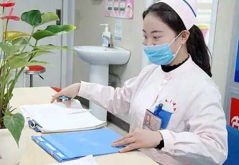 2023年主管护师打印准考证时间