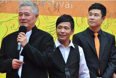 本山大叔的女徒弟，是不是都被潜规则过？