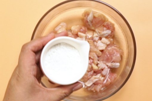 爆炒活鸡怎么做？